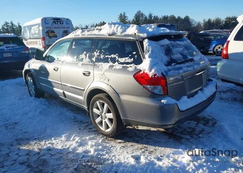 2009 Subaru Outback 2.5I z USA, uszkodzony, nr VIN 4S4BP60C096330308